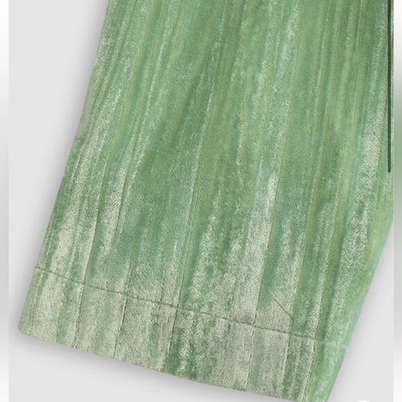 Cider girl in green oversized blazer - Picture 4 of 9